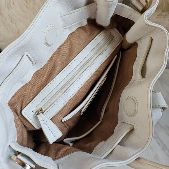 Liz Claiborne New York White Genuine Leather Drawstring Bucket Bag - Picture 7 of 14
